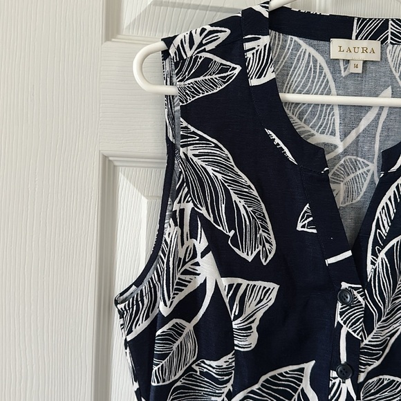 Laura Navy/White Leaf Dress - Picture 4 of 7